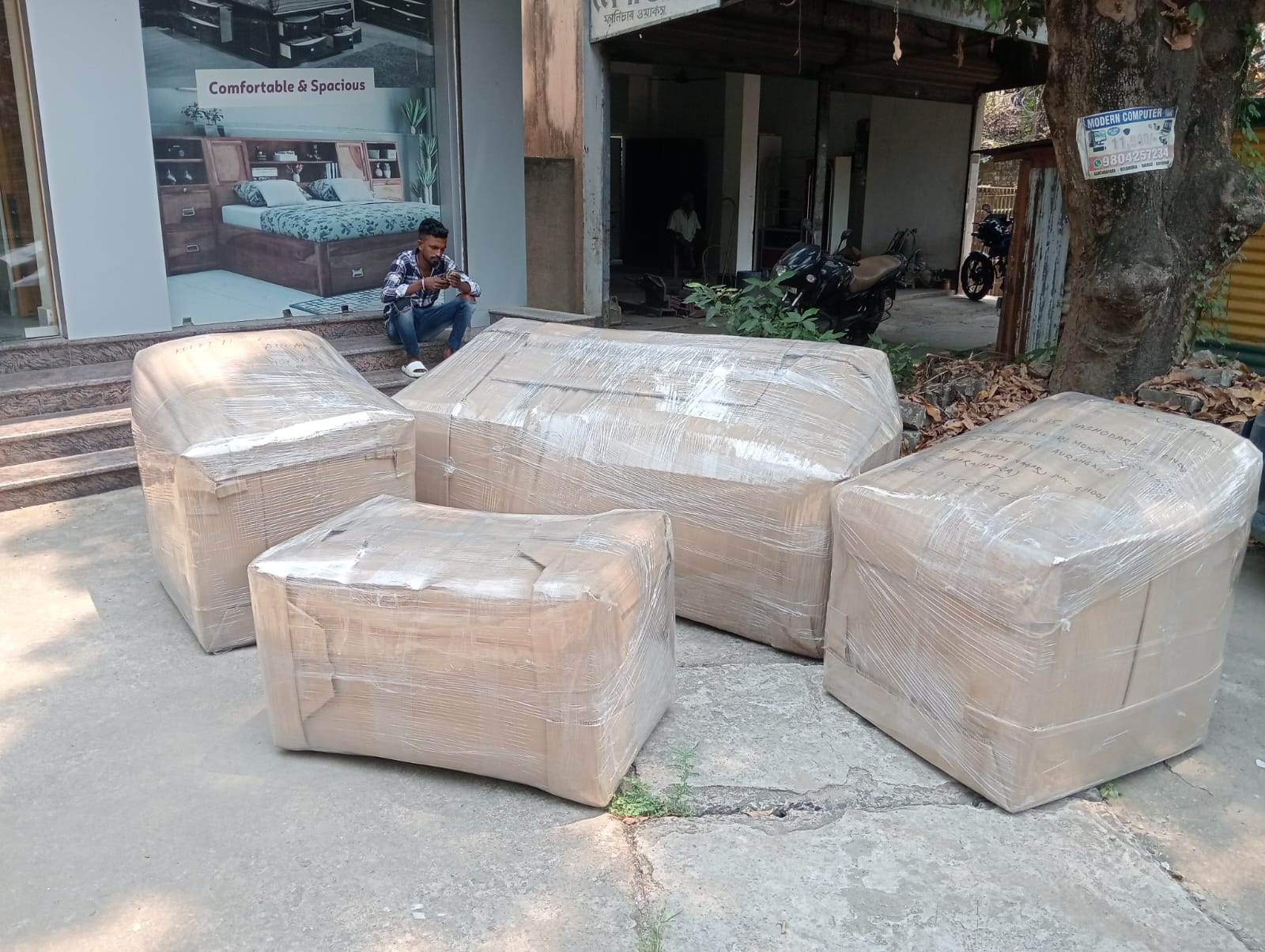 Unloading goods at destination